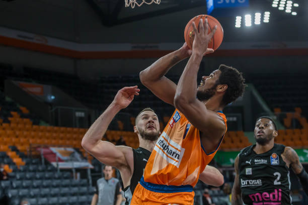 通过宣传白 通过宣传白